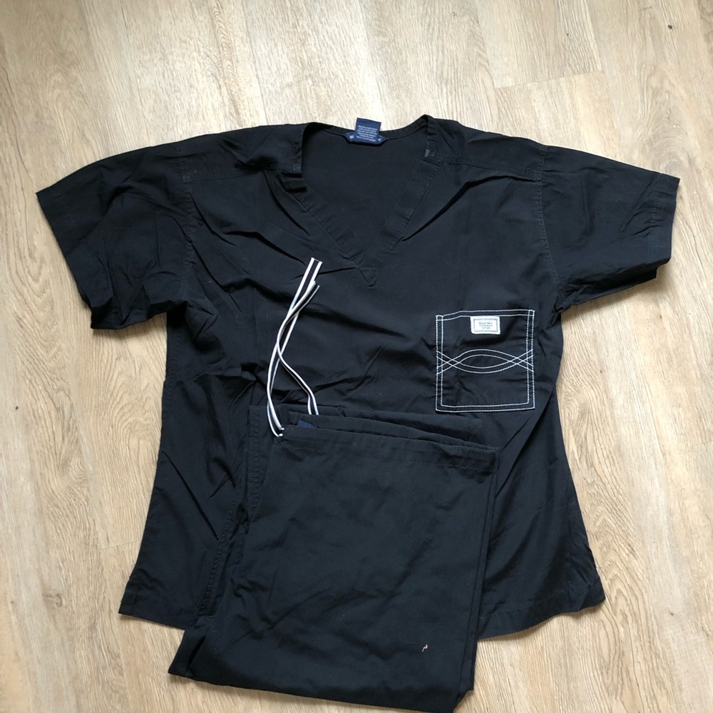 Blue Sky Scrub Set. Drawstring pant with single stitched pocket. Matching top.